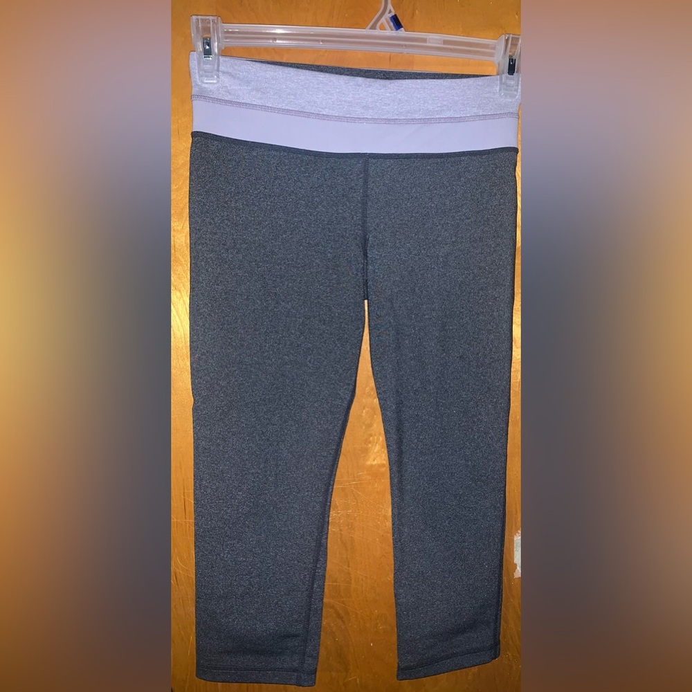 Lululemon Wunder Groove Lavender and Gray- crop